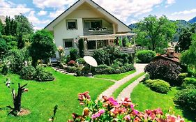 Apartments Green Paradise